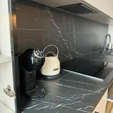 Klingerka Apartment, 25th Floor, With Free Parking Apartmán