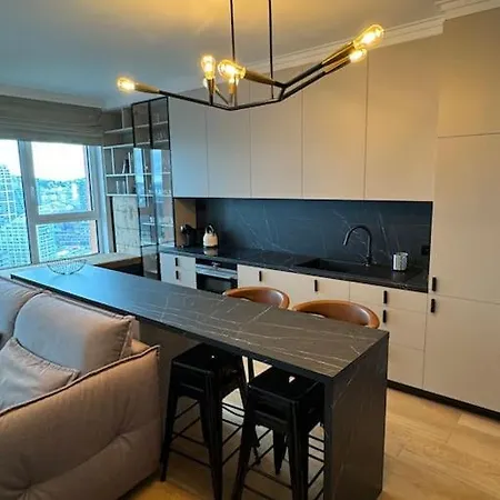 Klingerka Apartment, 25th Floor, With Free Parking Apartmán Bratislava