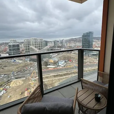 Klingerka Apartment, 25th Floor, With Free Parking Apartment