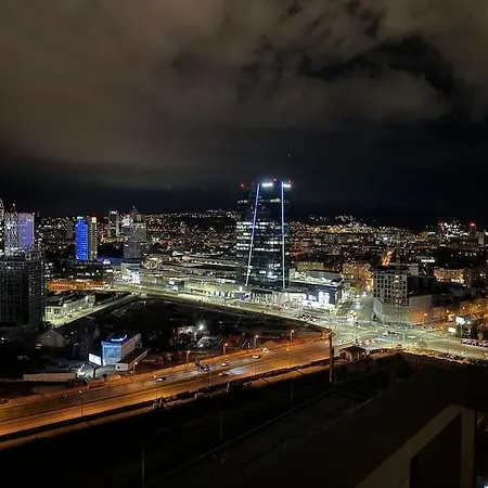 Klingerka Apartment, 25th Floor, With Free Parking Apartmán Bratislava